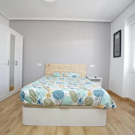 Apartment Piso De 4 A Un Paso Del Centro De *